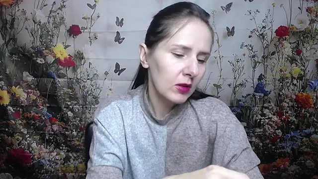 KarinaSwann online show from 09.30.25