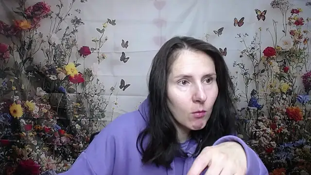 KarinaSwann online show from 10.13.25