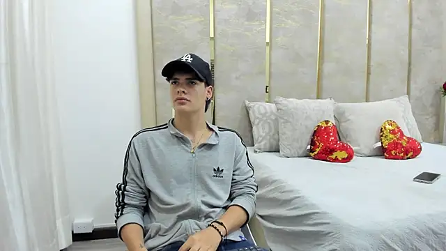 BenitoSaenz online show from 09.13.25