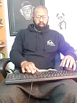 King Malik online show from 10.21.25