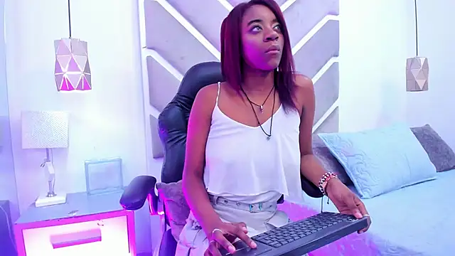 SabrinaBrownn online show from 11.12.25