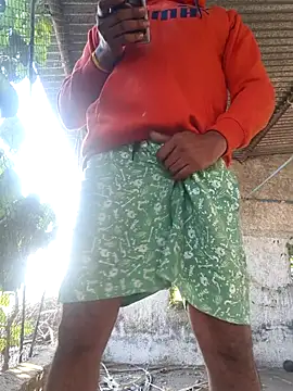 Snapshot of Sunny_cute_love chatting on 11.19.25 Sunny cute love online show from 11.19.25