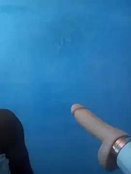 Snapshot of b_ele chatting on 09.13.25 b ele online show from 09.13.25