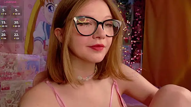 Snapshot of bunny_batters19 chatting on 09.21.25 bunny batters19 online show from 09.21.25