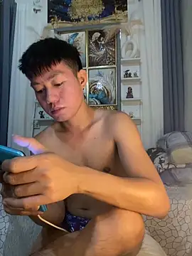 xshyboyx online show from 10.01.25