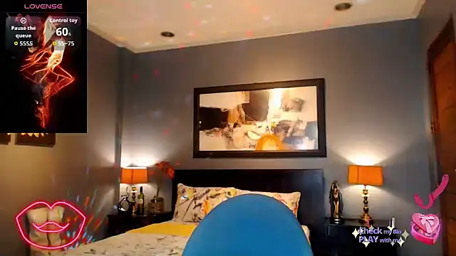 Snapshot of FridaHumphrey chatting on 02.23.26 FridaHumphrey online show from 02.23.26