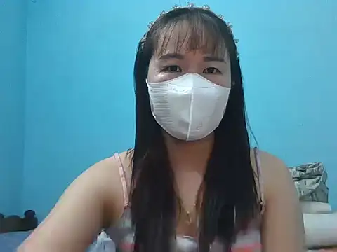 Snapshot of Hachi077 chatting on 11.13.25 Hachi077 online show from 11.13.25