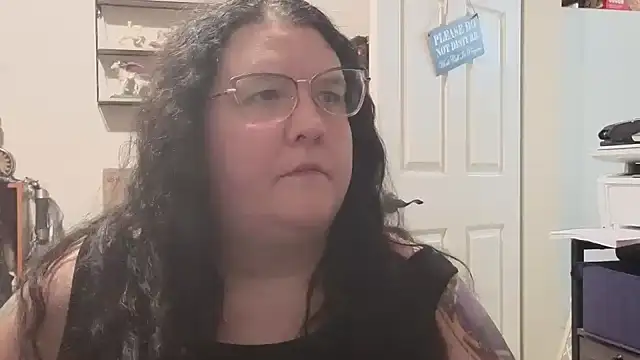 Snapshot of emberlynnix chatting on 09.16.25 emberlynnix online show from 09.16.25