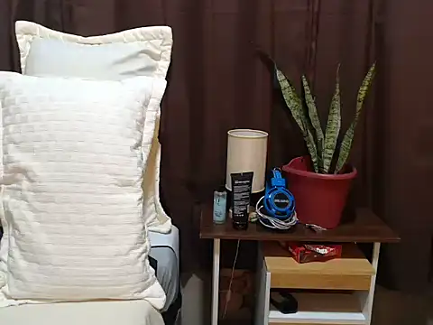 Snapshot of cumwhat_me chatting on 03.16.26 cumwhat me online show from 03.16.26