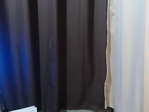 Snapshot of cumwhat_me chatting on 06.25.26 cumwhat me online show from 06.25.26