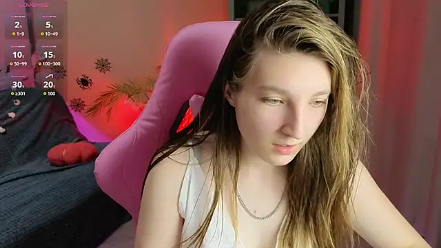 Mia Myles online show from 10.26.25