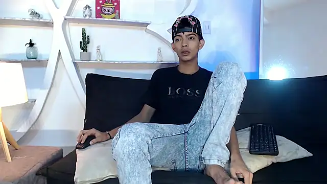 PRETTY SEX1 online show from 10.19.25