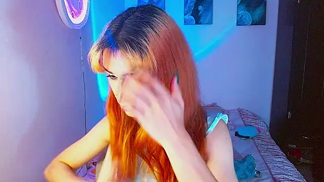 Snapshot of meghan_devil_ chatting on 10.10.25 meghan devil online show from 10.10.25