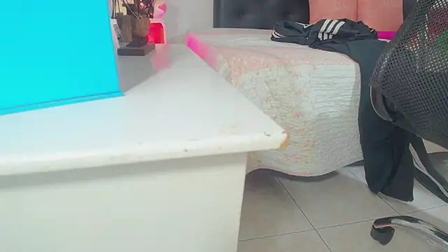 BarbaraGil1 online show from 03.20.26