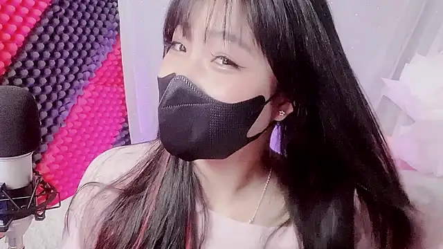 Snapshot of kemybaby chatting on 02.19.26 kemybaby online show from 02.19.26