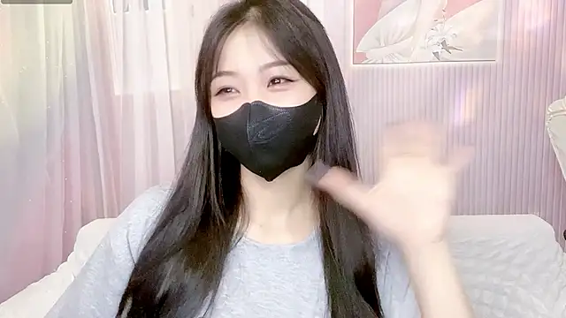 Snapshot of kemybaby chatting on 04.23.26 kemybaby online show from 04.23.26