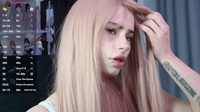 PieraMarch online show from 11.18.25