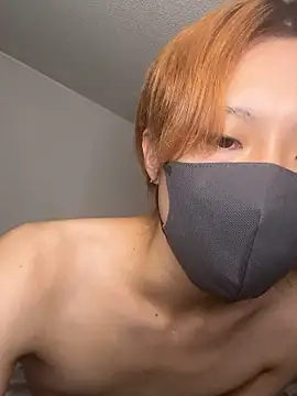 Snapshot of gaku_kata chatting on 09.29.25 gaku kata online show from 09.29.25
