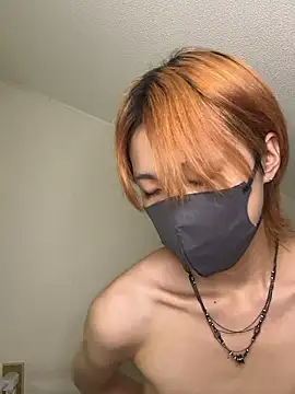 Snapshot of gaku_kata chatting on 10.06.25 gaku kata online show from 10.06.25