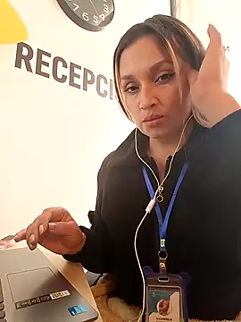 Snapshot of ALEJA__07 chatting on 09.10.25 ALEJA 07 online show from 09.10.25