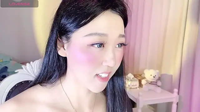 Snapshot of fufu-0808 chatting on 10.17.25 fufu-0808 online show from 10.17.25