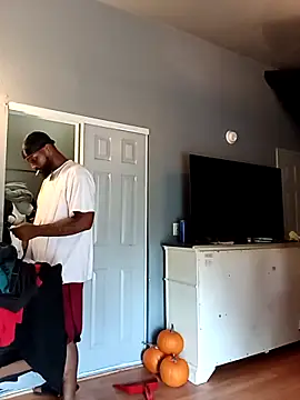 EbonyKing69 online show from 09.29.25