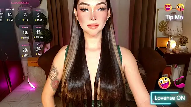 MouthWatering Ayesha online show from 12.23.25