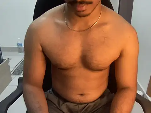 Hotmaskedboi online show from 11.23.25