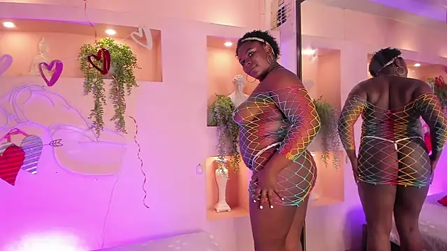 Snapshot of NanyMoreno chatting on 02.12.26 NanyMoreno online show from 02.12.26