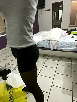 mazerhot online show from 11.25.25