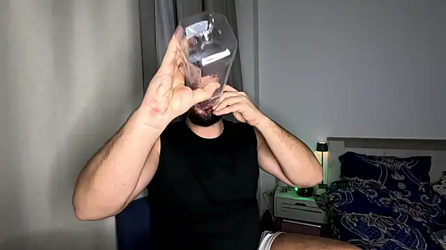 Gold Alpha Boy online show from 12.14.25