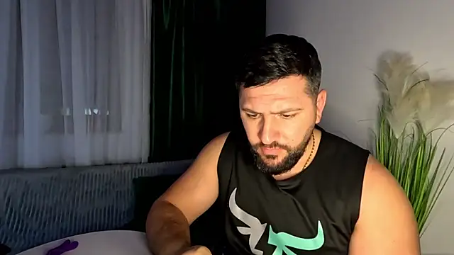 Gold Alpha Boy online show from 01.16.26