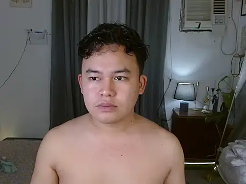 Snapshot of annocentboy chatting on 09.27.25 annocentboy online show from 09.27.25