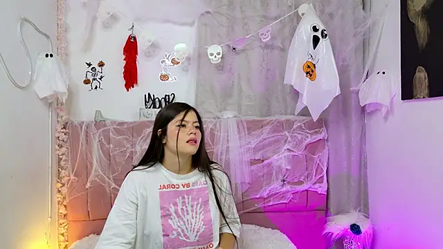 sukilove18 online show from 10.16.25