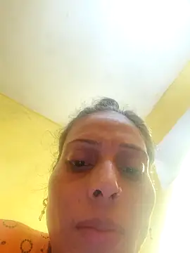 ISHANI-SINGH online show from 04.12.26