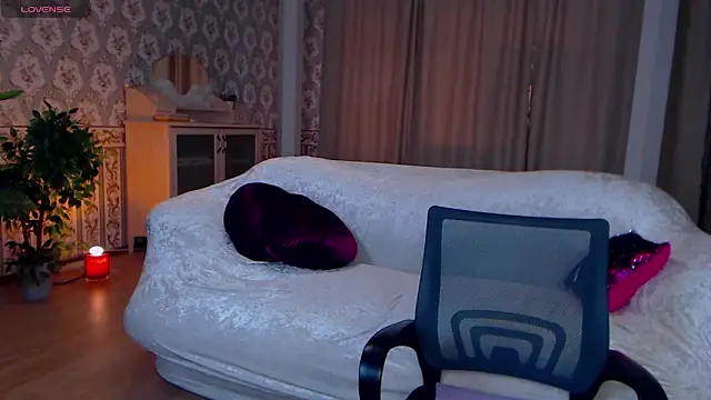 LiSinDoll online show from 04.06.26