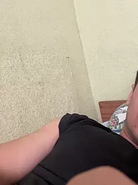 Snapshot of Cruel00 chatting on 11.16.25 Cruel00 online show from 11.16.25