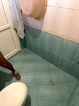 Snapshot of Cruel00 chatting on 11.23.25 Cruel00 online show from 11.23.25