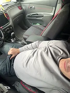 Snapshot of Cruel00 chatting on 11.30.25 Cruel00 online show from 11.30.25