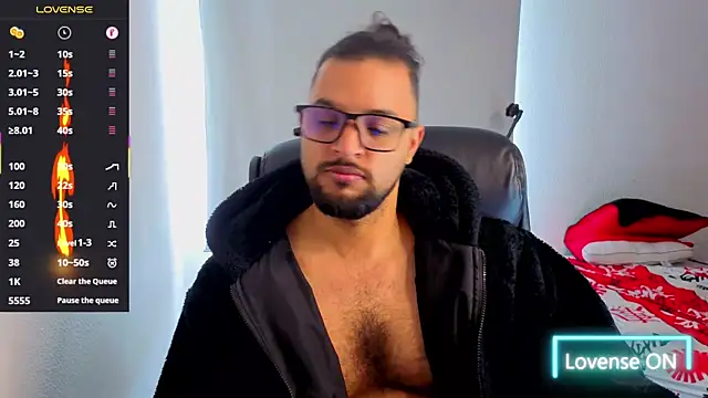 Ernesto-Rodriguez82 online show from 10.31.25