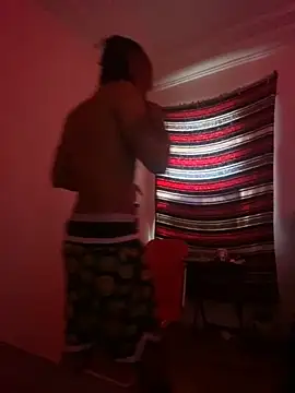 Snapshot of Taydagr8 chatting on 12.03.25 Taydagr8 online show from 12.03.25