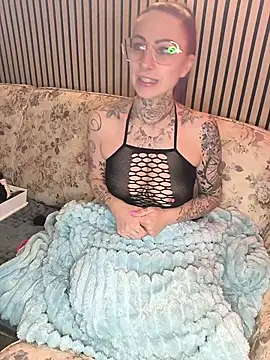 Dirty Mel online show from 02.05.26