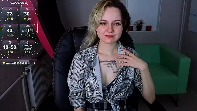 girl next doorr online show from 10.25.25