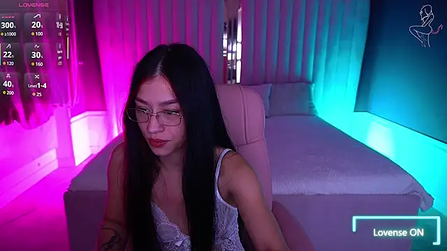 FataleNellie online show from 11.14.25