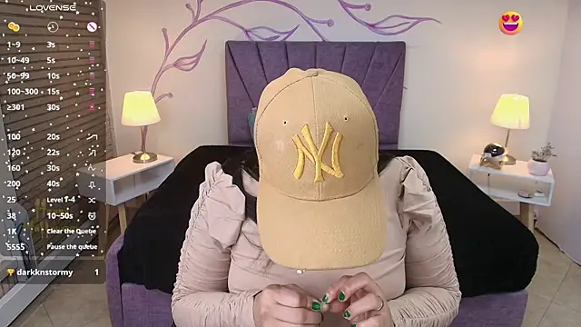 Lia Blake  online show from 11.30.25