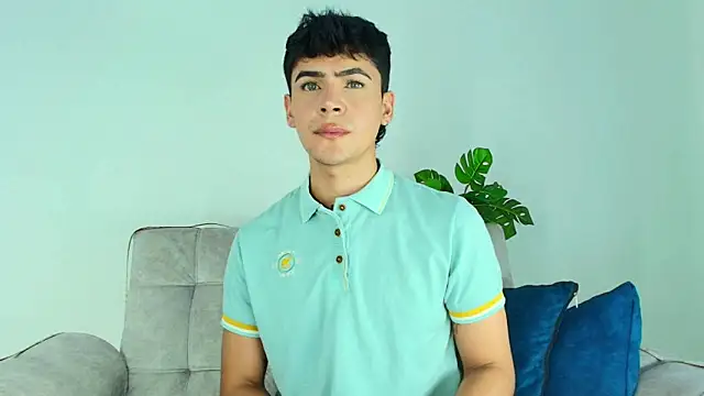 CamiiGuzmanX online show from 09.27.25