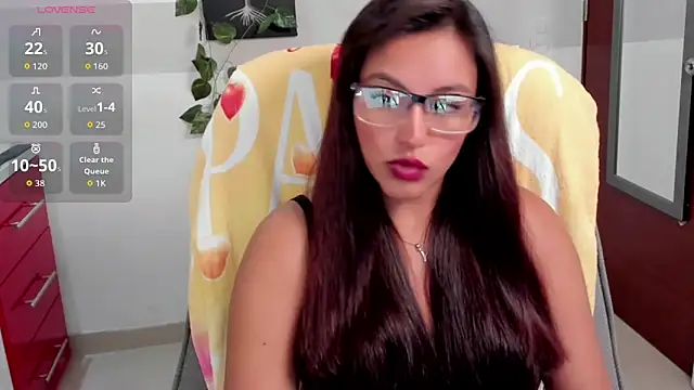 Cameroon-Diaz online show from 04.11.26