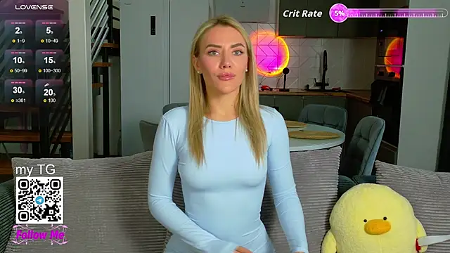 Snapshot of HoneyJohansson chatting on 09.11.25 HoneyJohansson online show from 09.11.25