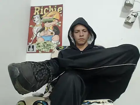 Thomasjons  online show from 10.21.25