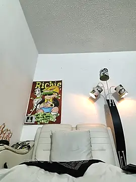 Snapshot of Thomasjons_ chatting on 02.21.26 Thomasjons online show from 02.21.26